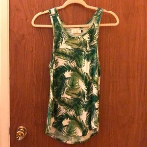 Ava Sky Hawaii Palm Print Tank Size Large